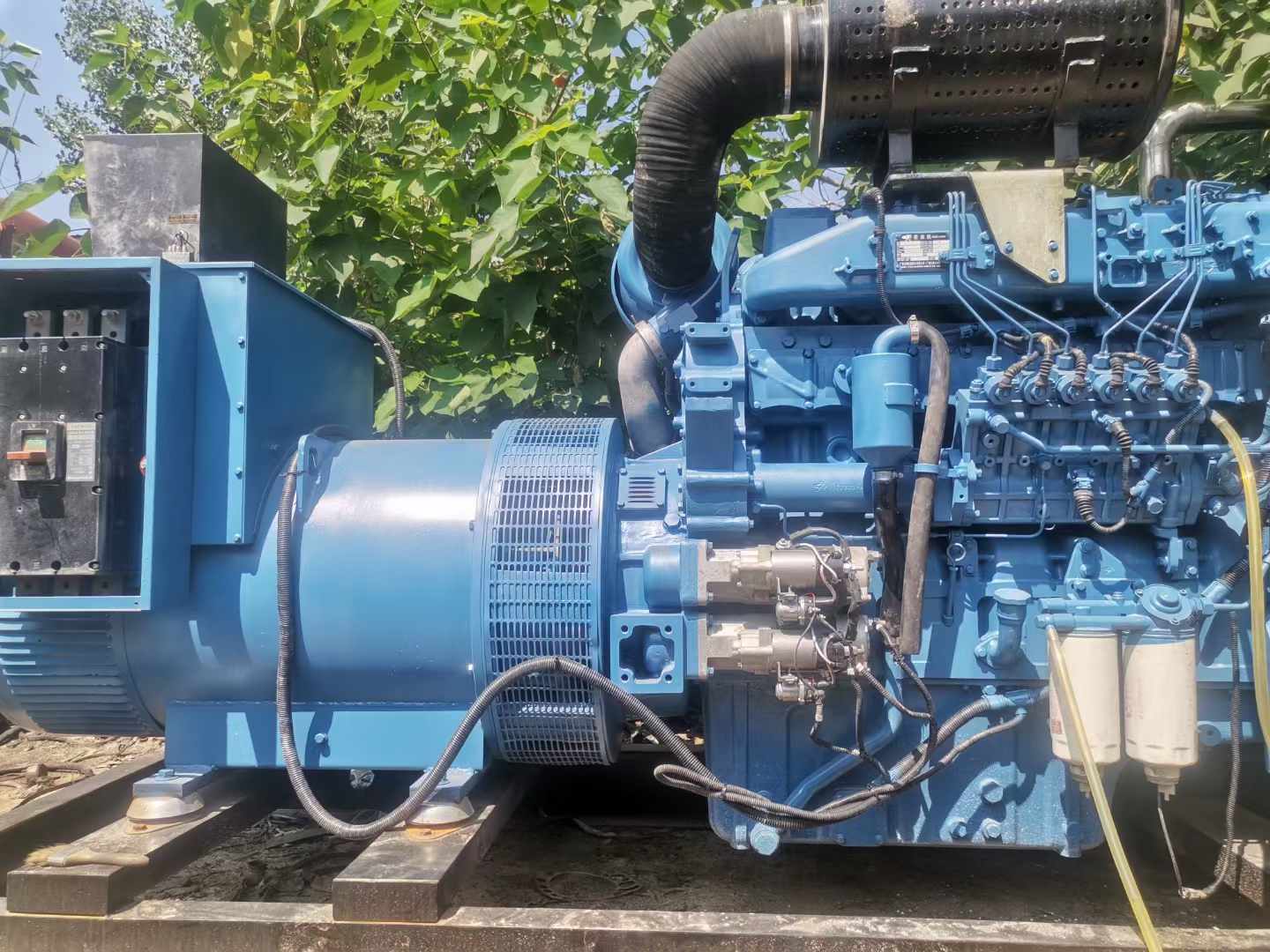 望江详细说明降低 800kW 柴油发电机输出电流波动的方法
